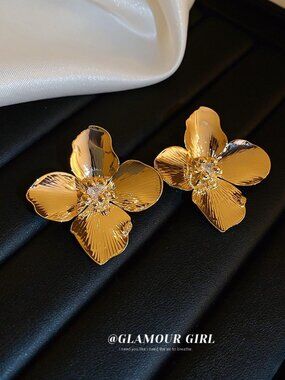 Women's Real Gold-Plated Flower Stud Earrings Silver Needle Posts Floral Jewelry